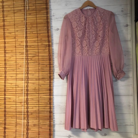 Vintage Lace A Line Dress Acordion Skirt Sleeve - Picture 2 of 8